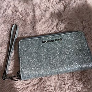 NEVER USED! Silver Glitter Wallet/Phone Holder